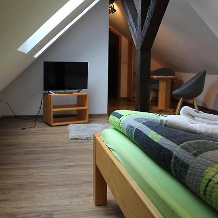 Turmgaststaette Loebau Hotel ภายนอก รูปภาพ